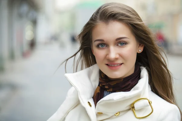 Young beautiful brunette woman Royalty Free Stock Photos