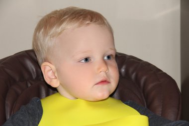 İki yıl bebek çocuk evde mama sandalyesi 