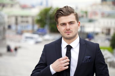 neşeli bir işadamı portresi