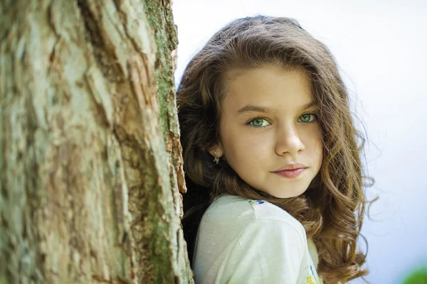 Portrait of a beautiful young little girl — Stock Photo, Image