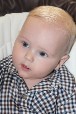 Altı aylık erkek bebek. 