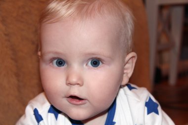 Altı aylık erkek bebek. 