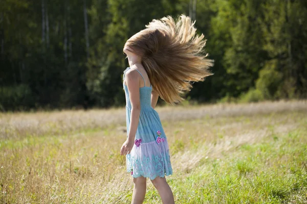 Portrait of a beautiful young little girl — Stock Photo, Image