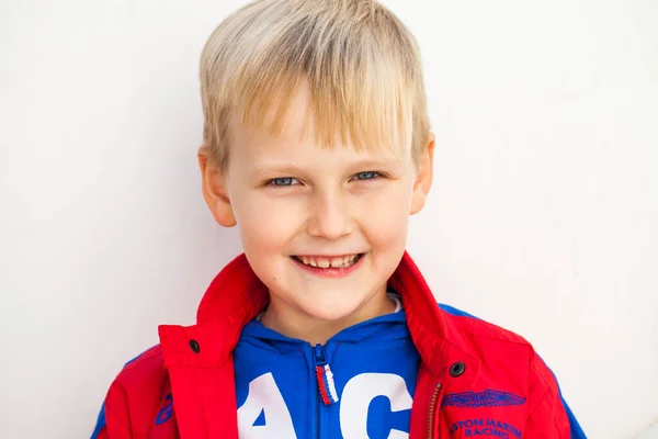 Portrait Little Boy White Wall — Stock Photo, Image