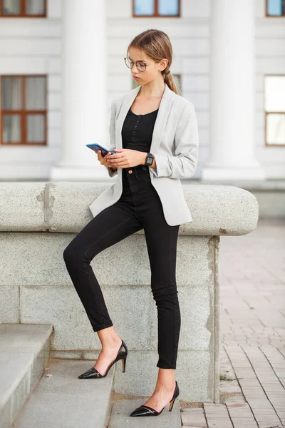 Full Length Portrait Young Beautiful Girl Gray Jacket Black Jeans — Stock Photo, Image