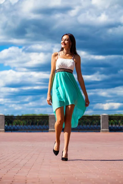 Full Length Portrait Young Beautiful Girl Turquoise Dress Walks Embankment — Stock Photo, Image