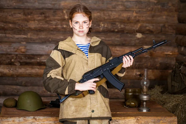 Joven Chica Hermosa Uniforme Militar Soviético — Foto de Stock