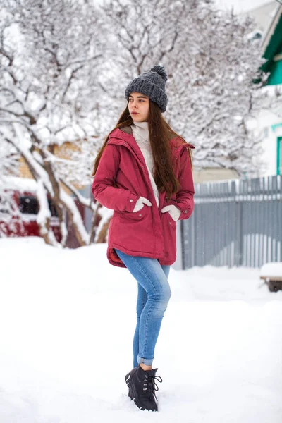 Full Body Portret Van Een Jong Mooi Meisje Winter Park — Stockfoto