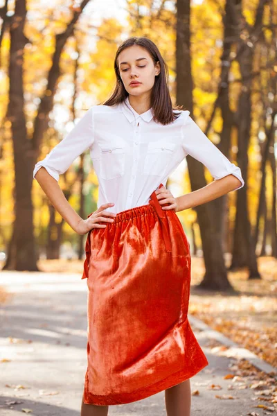Close Portrait Young Beautiful Brunette Girl Orange Skirt Autumn Park — Stock Photo, Image