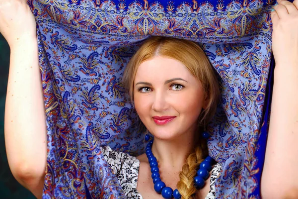 Retrato Uma Jovem Loira Russa — Fotografia de Stock