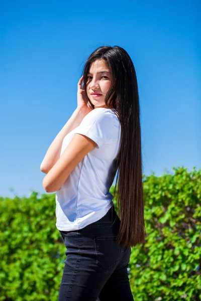 Retrato Una Joven Hermosa Adolescente Parque Verano — Foto de Stock