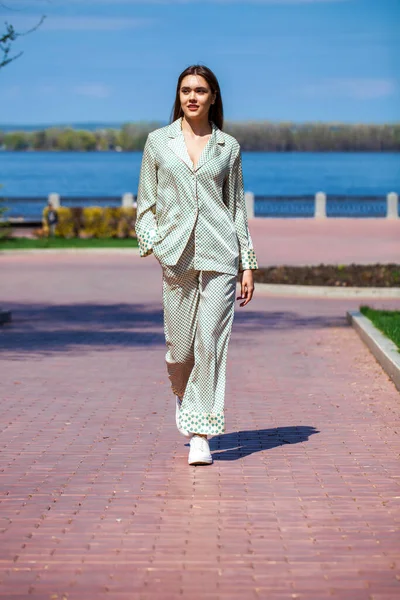 Portrait Young Beautiful Brunette Woman Beige Suit — Stock Photo, Image