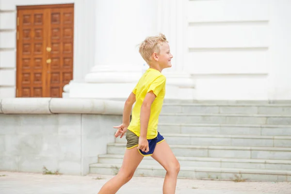 Retrato Cerca Niño Pequeño Parque Verano —  Fotos de Stock