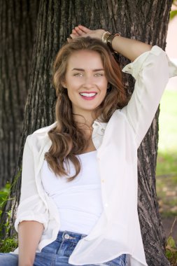 Genç güzel kadın.