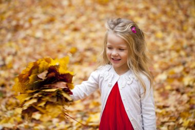 güzel liitle kız portresi 