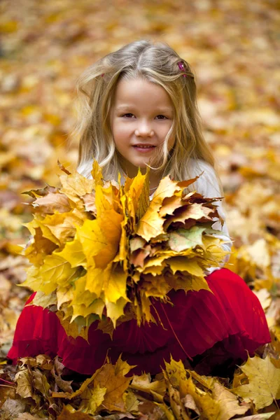 Portrait d'une jolie fille liitle — Photo