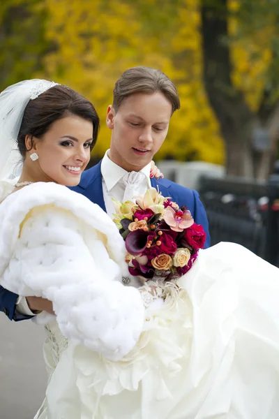 Bride and groom — Stock Photo, Image