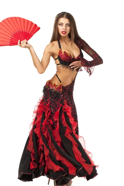 Traditionelle spanische Flamencotänzerin, die in einem roten Kleid tanzt — Stockfoto