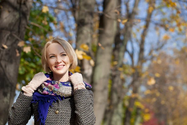 Young beautiful blonde woman — Stock Photo, Image