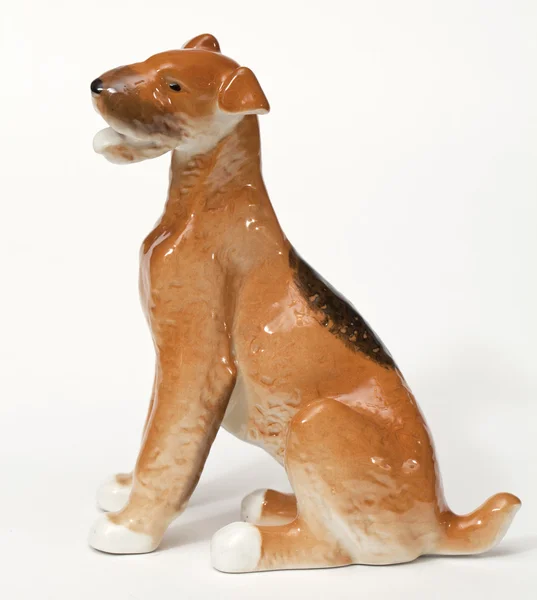Fox terrier pies ceramiczne figurki, na białym tle — Zdjęcie stockowe