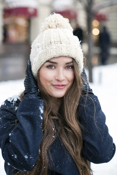 Young beautiful woman in stylish dark gray wool coat — Stock Photo, Image