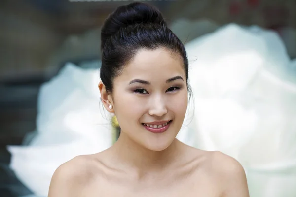 Asiatico bellezza faccia ritratto con pulito e fresco elegante signora — Foto Stock