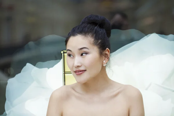 Asiatico bellezza faccia ritratto con pulito e fresco elegante signora — Foto Stock