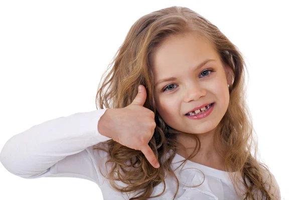 Una niña haciendo un gesto de llamarme, contra el fondo blanco —  Fotos de Stock