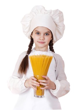 Yemek ve insanlar kavramı - aşçı şapkalı küçük kız gülümseyerek 