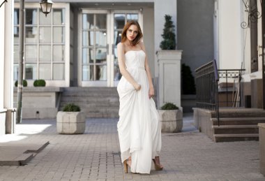uzun bacaklı wea kadınla güzel model tam uzunlukta portresi