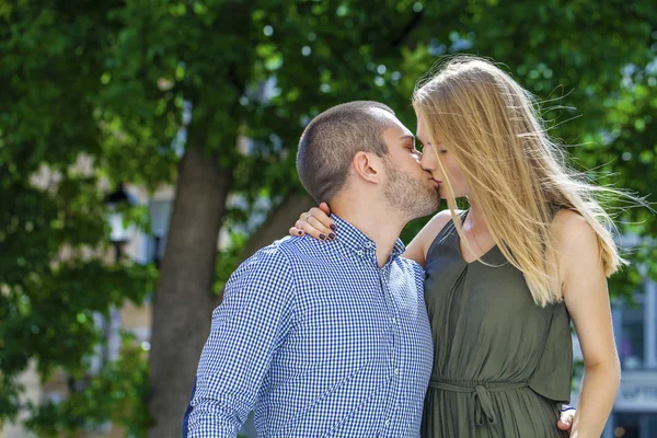 Pareja amorosa —  Fotos de Stock