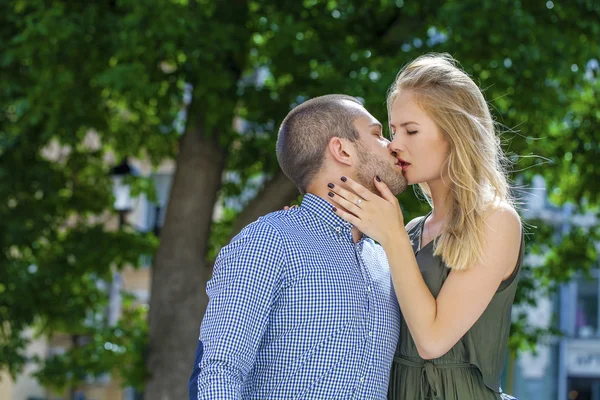 Casal amoroso — Fotografia de Stock