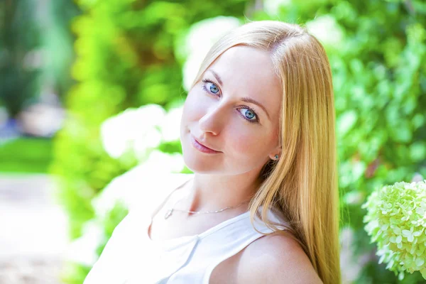 Portrait of young blonde woman — Stock Photo, Image