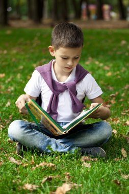 güzel bir çocuk portresi