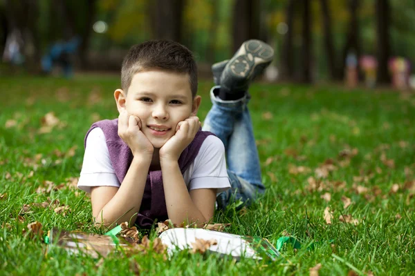 Portrait of a pretty boy — Stock Photo, Image