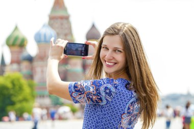 Moskova'daki genç kadın fotoğrafı