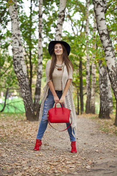 Portrait of a beautiful young woman — Stock Photo, Image