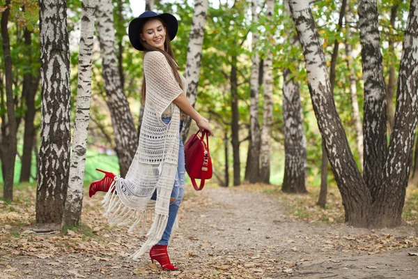 Portrait of a beautiful young woman — Stock Photo, Image