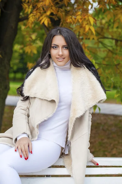 Facial portrait of a beautiful arab woman warmly clothed outdoor — Stock Photo, Image