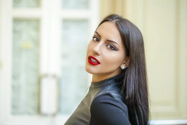 Oryantal tarzı. seksi Arap kadın modeli. güzel temiz bir cilt — Stok fotoğraf