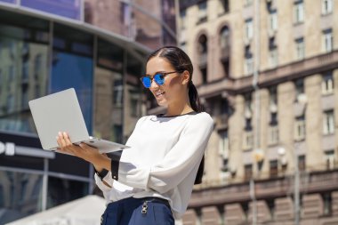 Güzel iş kadın okuma not defteri