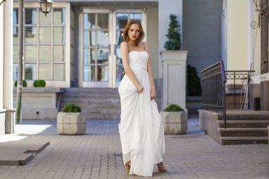 uzun bacaklı wea kadınla güzel model tam uzunlukta portresi