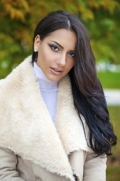 Keleti stílusú. Modell érzéki Arab nő — Stock Fotó