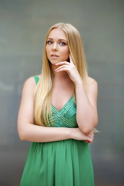 Romántico joven mujer rubia retrato — Foto de Stock