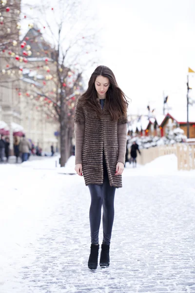 Young beautiful woman in stylish mink coat — Stock Photo, Image