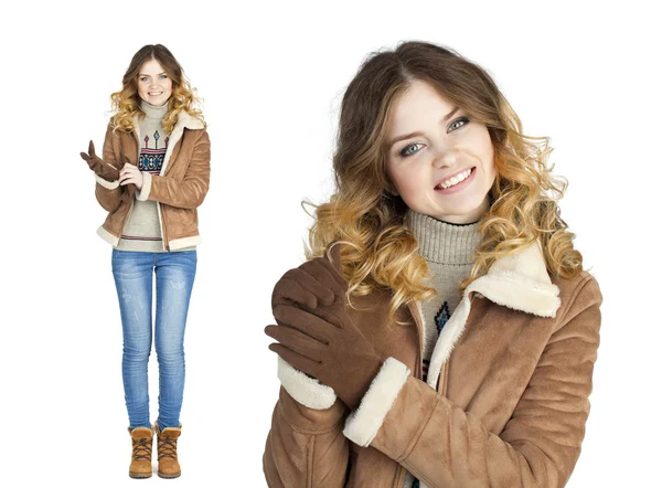 Joven hermosa chica en un abrigo de piel de oveja de cuero —  Fotos de Stock