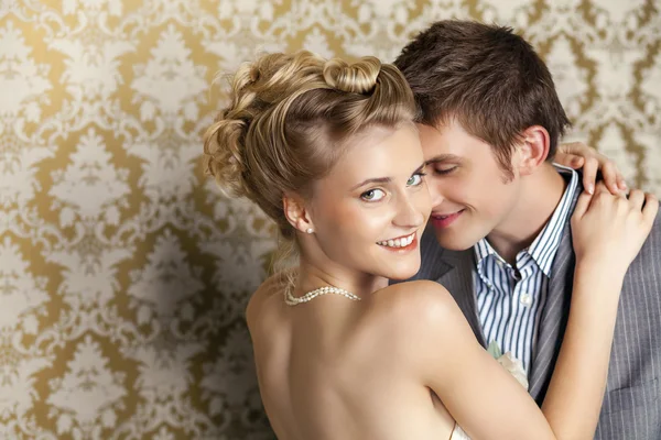 Happy young Bride and groom — Stock Photo, Image