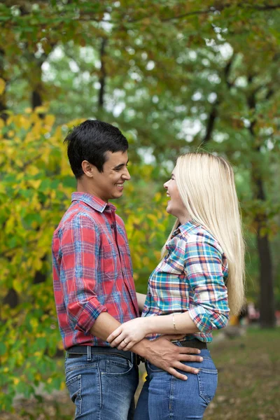 Portrait of attractive girl embracing her boyfriend — Stock Photo, Image