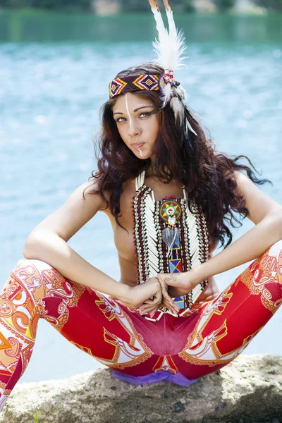 Young woman in costume of American Indian, outdoor — Stock Photo, Image