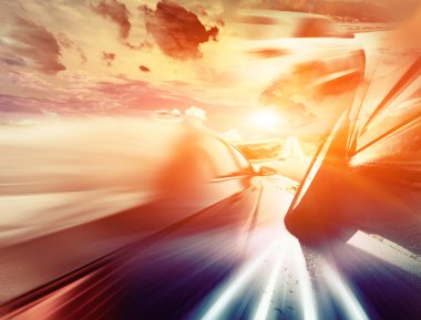 hareket asfalt yolda araba bulanık